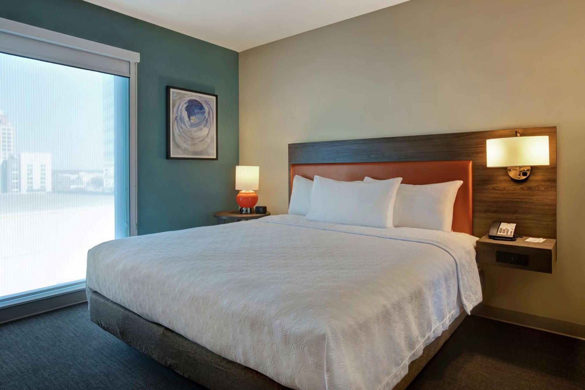Home2 Suites By Hilton Charlotte Uptown מראה חיצוני תמונה