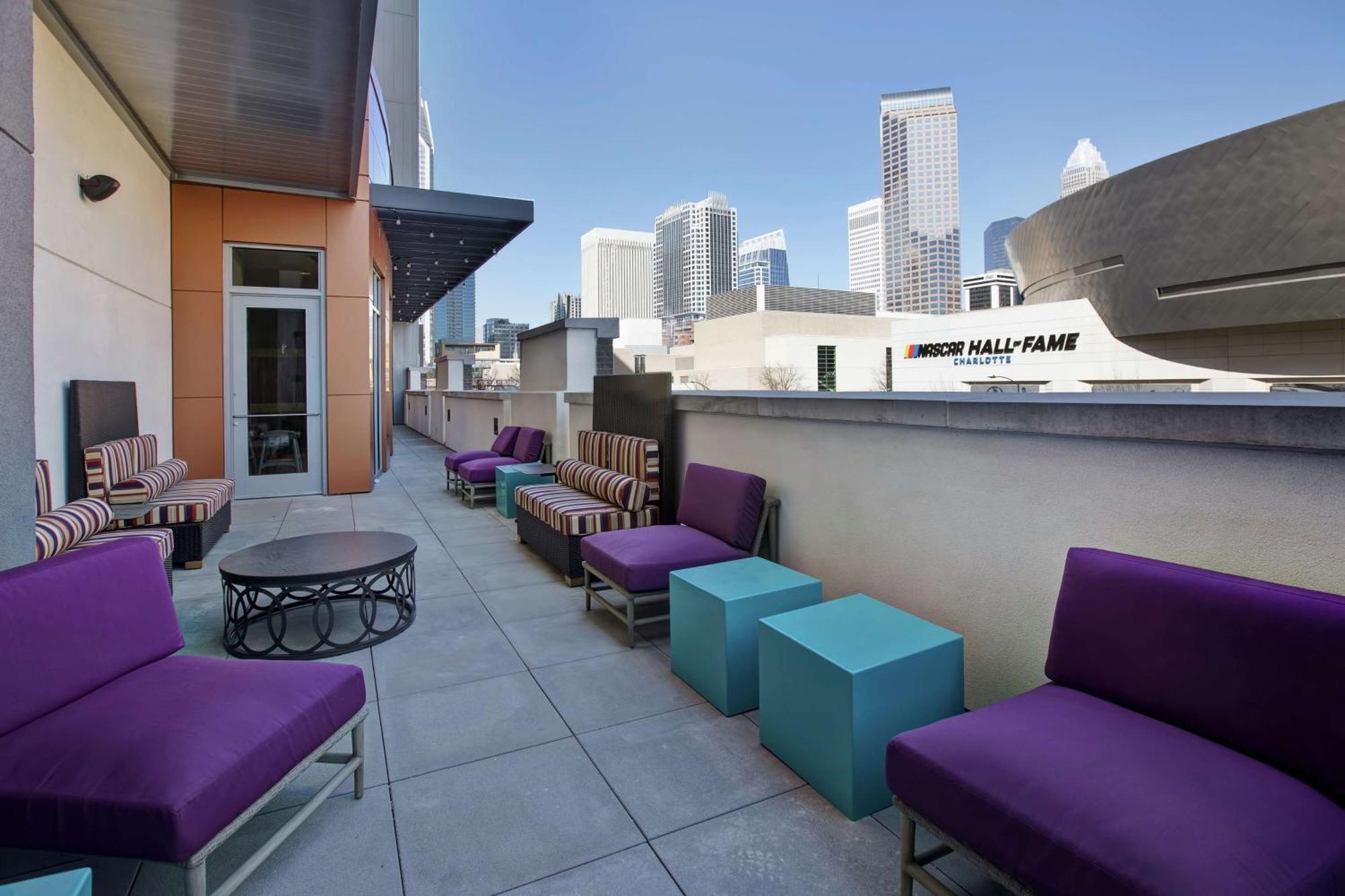 Home2 Suites By Hilton Charlotte Uptown מראה חיצוני תמונה