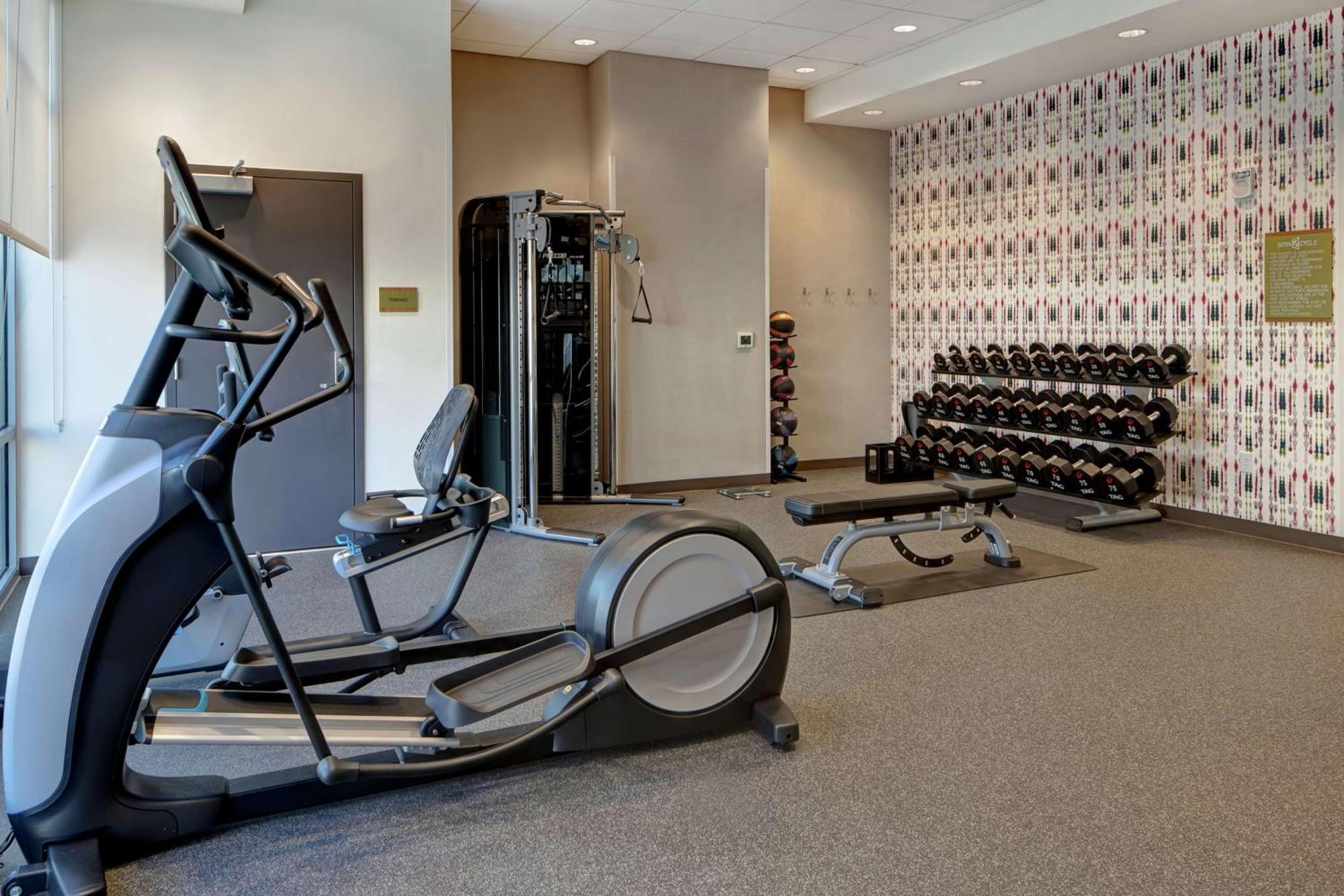 Home2 Suites By Hilton Charlotte Uptown מראה חיצוני תמונה