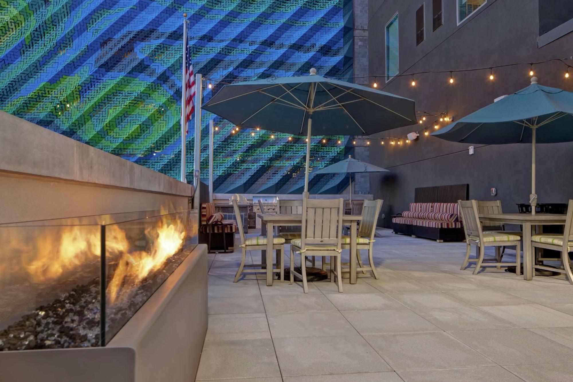 Home2 Suites By Hilton Charlotte Uptown מראה חיצוני תמונה
