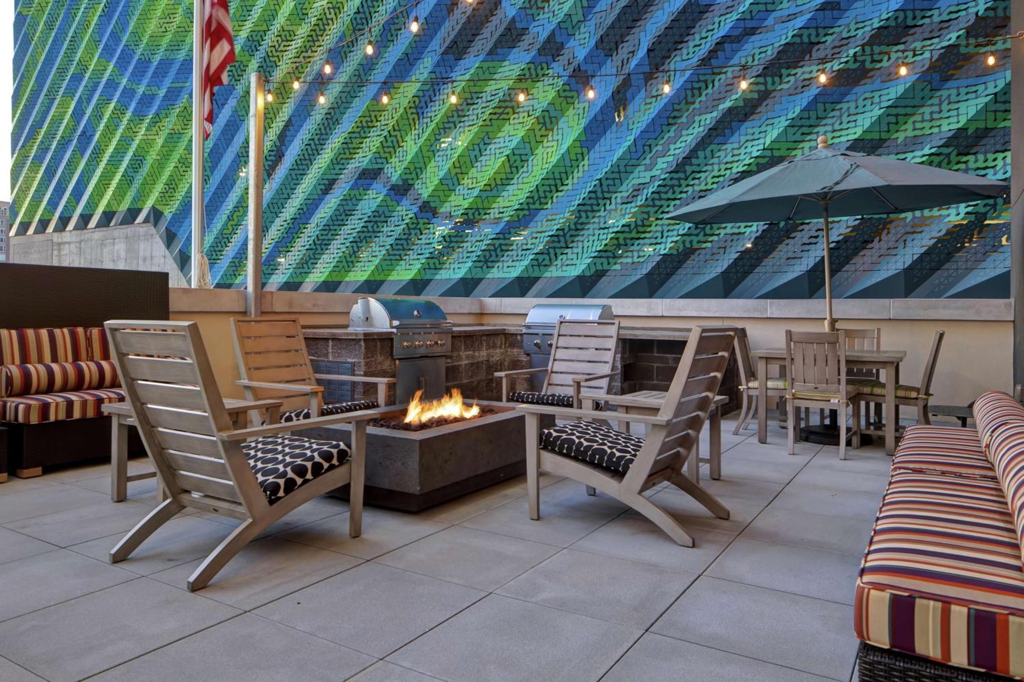 Home2 Suites By Hilton Charlotte Uptown מראה חיצוני תמונה