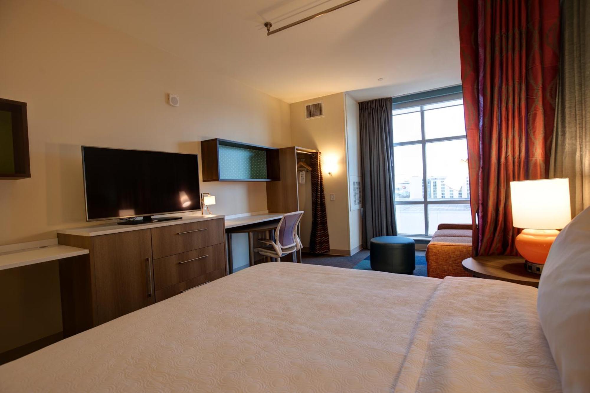 Home2 Suites By Hilton Charlotte Uptown מראה חיצוני תמונה