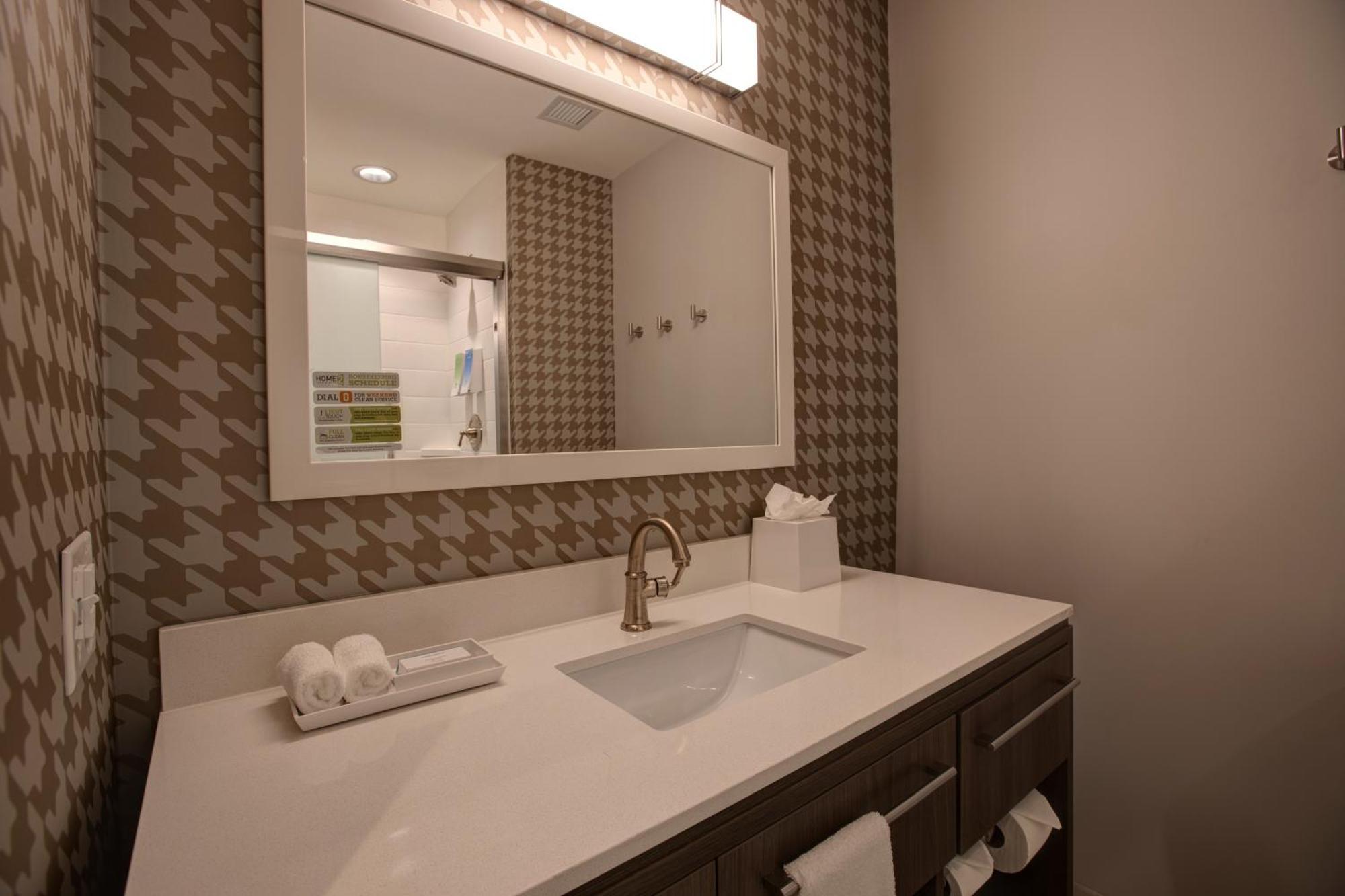 Home2 Suites By Hilton Charlotte Uptown מראה חיצוני תמונה