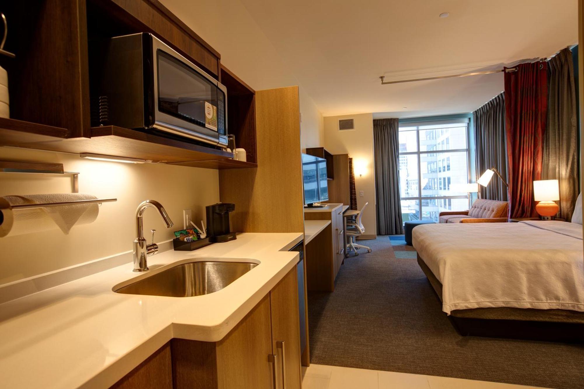 Home2 Suites By Hilton Charlotte Uptown מראה חיצוני תמונה